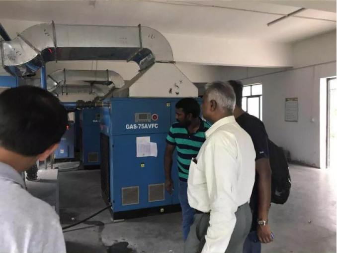 印度节能空气压缩机客户来我司参观考查